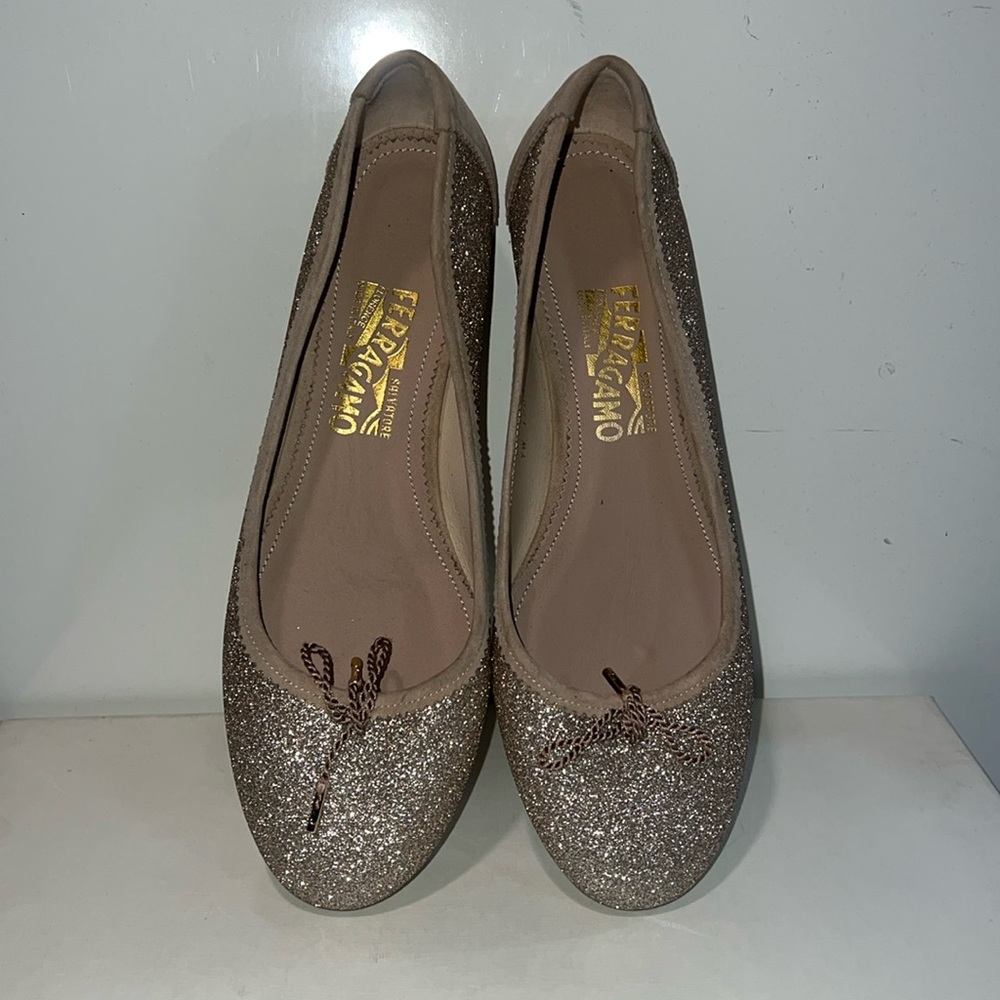 WOMENS FERRAGAMO FLAT SHOE